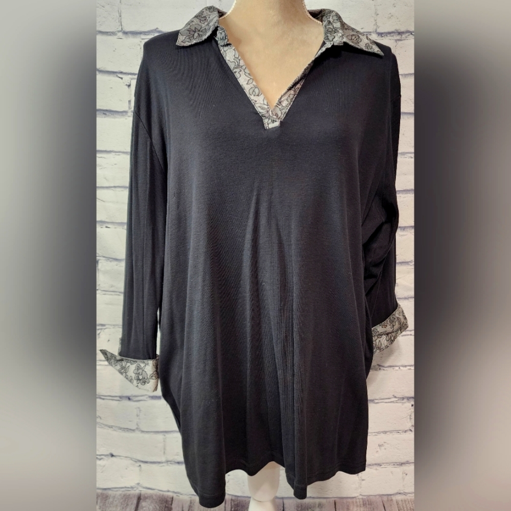 White Stag 2X (18w-20w) 3/4 sleeve, black with rose design collar & sleeves